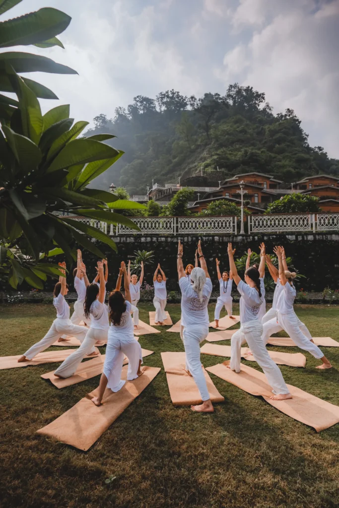 200 hour yoga TTC in Rishikesh